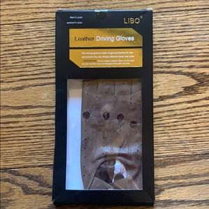 Leather driving gloves